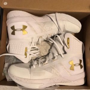 under armour white and gold volleyball shoes